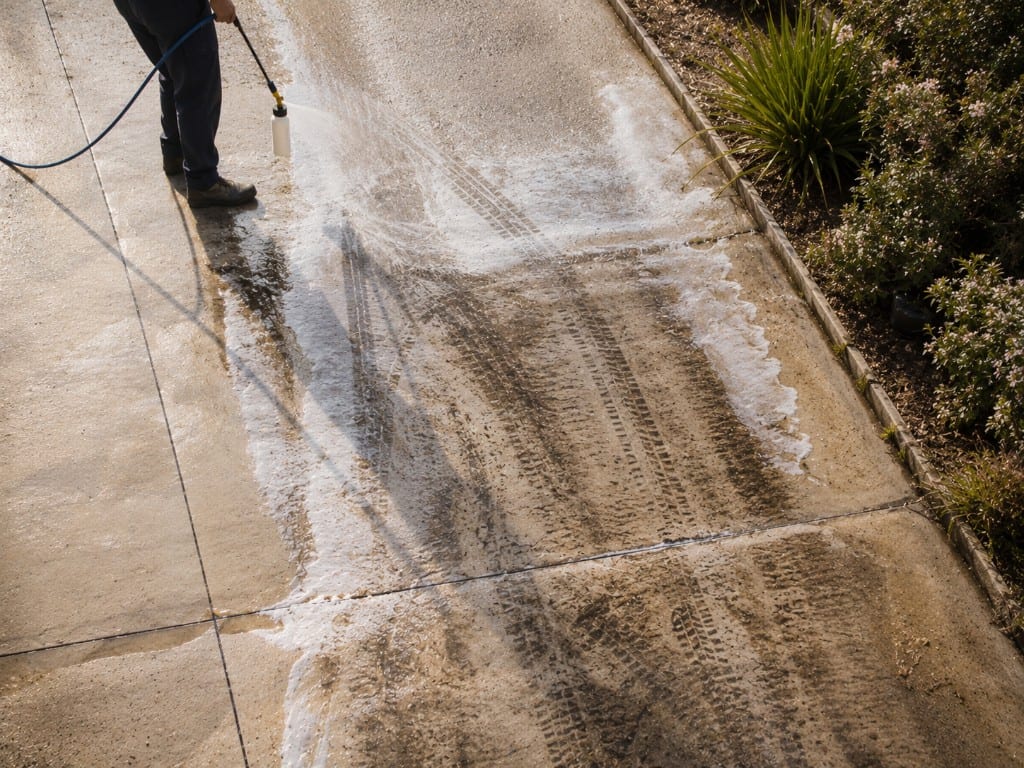 Driveway cleaning service